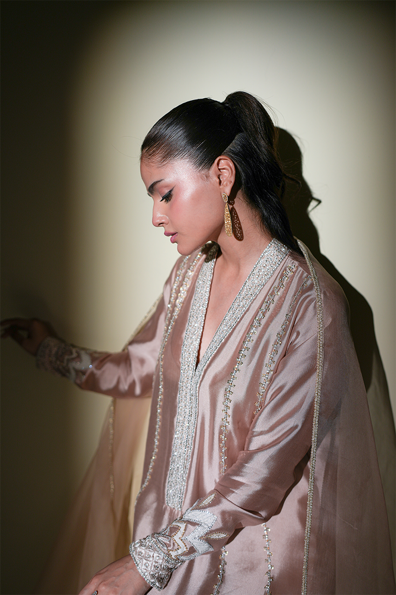 Beige Glow